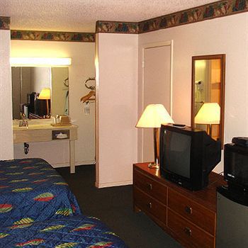 Value Lodge Brownwood Bagian luar foto